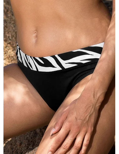 Dół stroju kąpielowego w zeberkę...