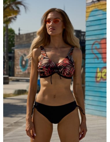 Dwuczęściowy czarno-czerwony strój...