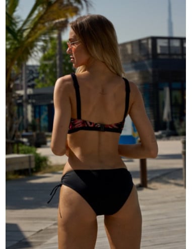 Dwuczęściowy czarno-czerwony strój...