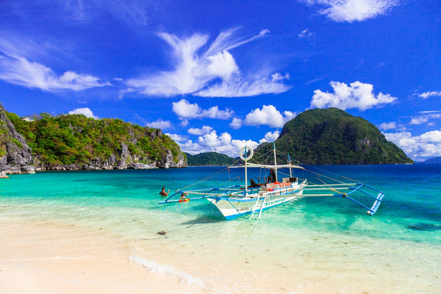 Piękna plaża na Palawanie na Filipinach