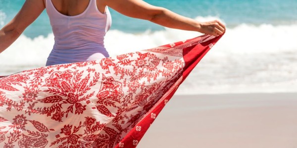 Jak wiązać chustę na plażę? - Artystyczne pomysły dla stylowej osłony ciała