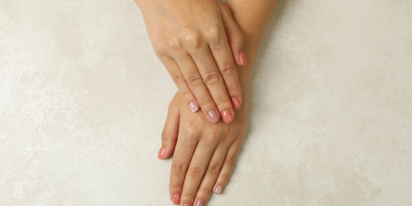 Nawilżenie skóry ciała – jak i czym nawilżyć suchą skórę?